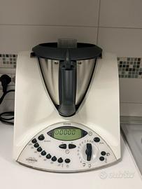 Bimby robot Vorwerk TM31 con accessori