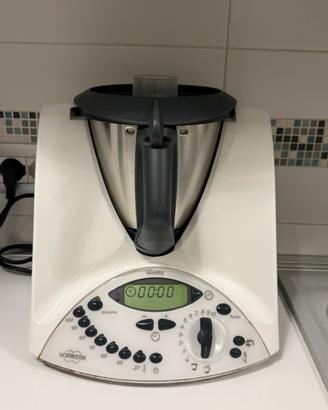 Bimby robot Vorwerk TM31 con accessori