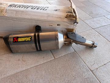 Silenziatore Akrapovic per versis 1000