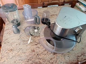 Robot da cucina Kenwood multifunzione 