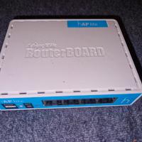 Router Mikrotik hAP lite

