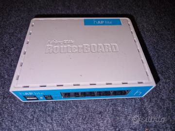Router Mikrotik hAP lite

