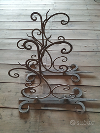 Staffe in ferro battuto