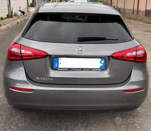 Mercedes-benz A 180 d Automatic Premium