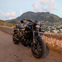 Triumph trident 660 2022 9100km FULL BLACK LEGGERE