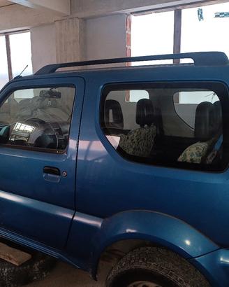 suzuki Jimny incidentato 
