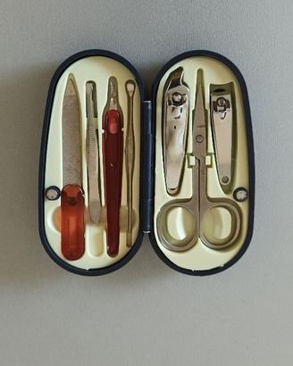 Set manicure da viaggio n. 7 pezzi inox
