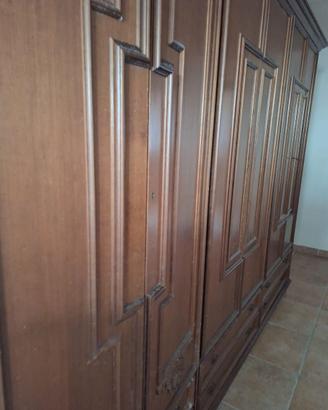 armadio in stile classico