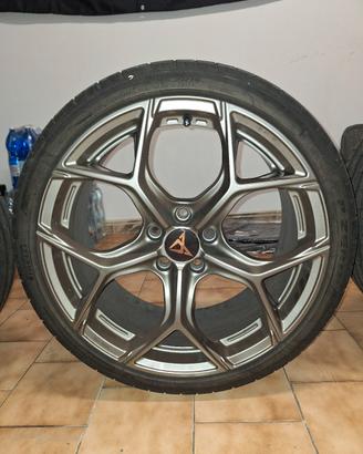 set 4 gomme estive + cerchi da 19"