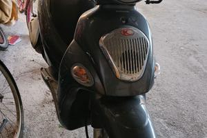 Scooter vespa Kymco People 150