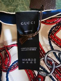 Foulard Gucci