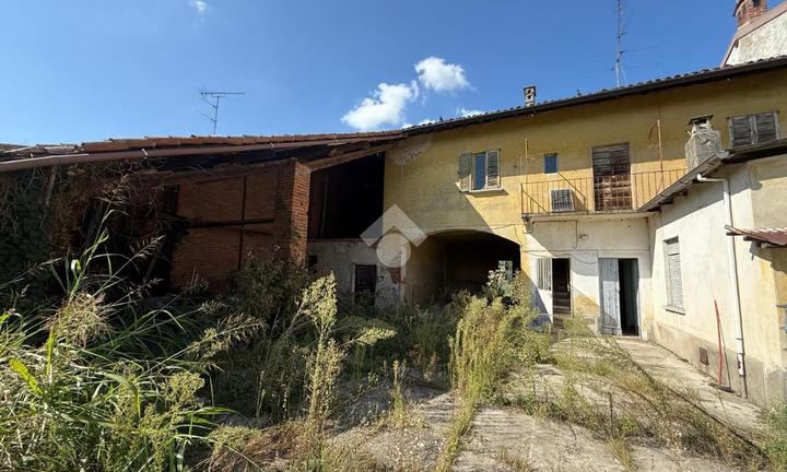 RUSTICO A CASSOLNOVO