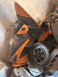 Benelli 491 sport H2O scooter 50 30.000km