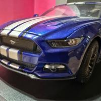 Modellino CUSTOM Ford Mustang GT 2015 1:18