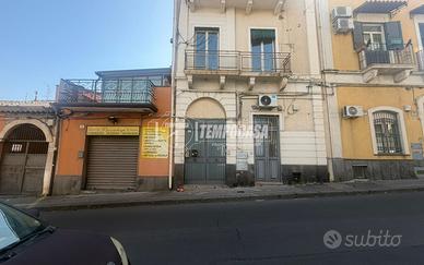 3 VANI CON TERRAZZO