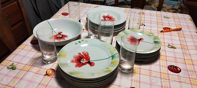 set di piatti 
