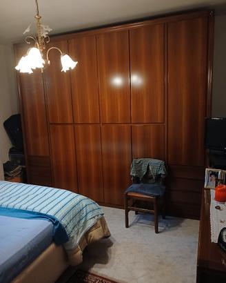 camera da letto con letto contenitore 