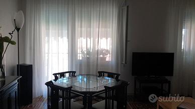 Mobili sala da pranzo e camera