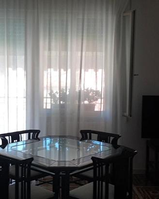 Mobili sala da pranzo e camera