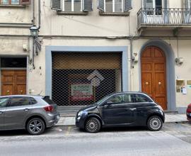 NEGOZIO A FIRENZE