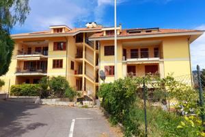 3 LOCALI A DIANO CASTELLO