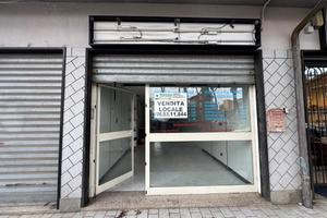 NEGOZIO A CASTEL GANDOLFO