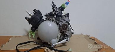 Motore completo am6 2019