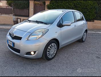 TOYOTA YARIS 1.4.DIESEL UNICO PROPRIETARIO COME NU