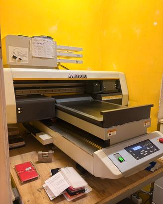 Mimaki UJF-3042 – Stampante UV Professionale