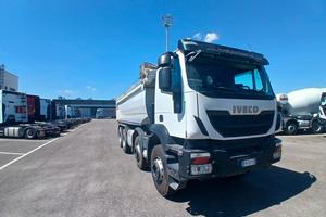 Iveco Trakker 500 vasca Andreoli