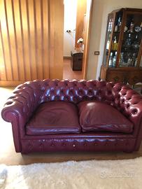 Chesterfield bourdeaux