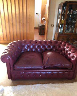 Chesterfield bourdeaux