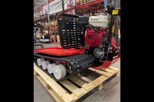 Piccolo cingolato terra neve