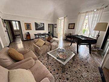 5 LOCALI A CELLE LIGURE