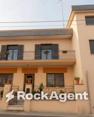 Appartamento di 150 m² con 5 locali a Ruffano