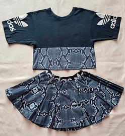 Adidas Originals gonna + top crop L.A Black snake