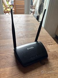Router Wi‑Fi Zyxel NBG-418N v2 con alimentatore