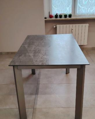 Tavolo da pranzo
