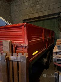 Rimorchio agricolo targato - di credico