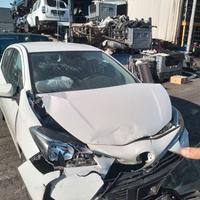 TOYOTA YARIS 1.0 B - ANNO 2018 - PER RICAMBI