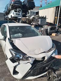 TOYOTA YARIS 1.0 B - ANNO 2018 - PER RICAMBI