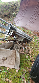 Carica presse con motore elettrico