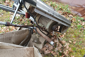 Carica presse con motore elettrico