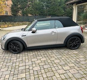 MINI Mini Cabrio (F57) - 2022