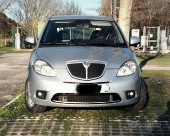 lancia Ypsilon benzina 