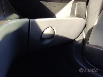 Cassetto portaoggetti FIAT DOBLO del 2008