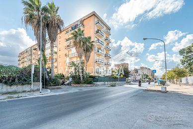 4 Vani di 135 Mq con posto auto e moto residence