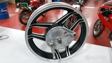 Cerchio posteriore completo HONDA VF 750 SABRE