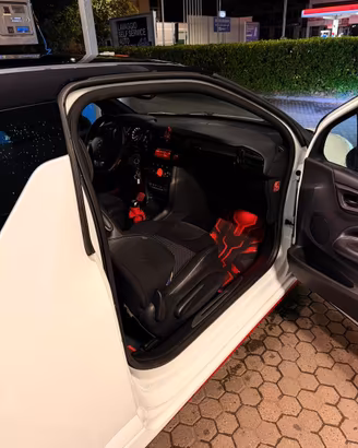 Top car