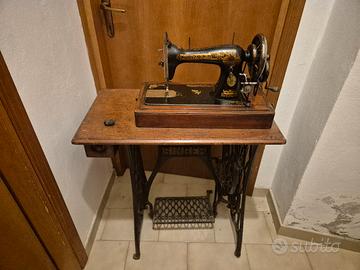 Macchina da cucire singer d'epoca 